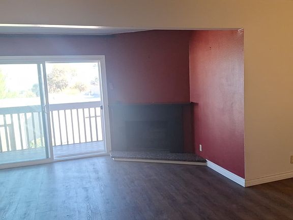 2nd image of 1724 Mountain Terrace Ln