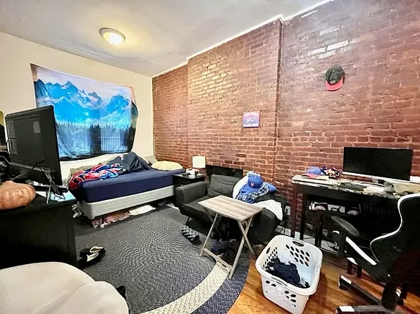227 E 5th St APT 1FW, New York, NY 10003