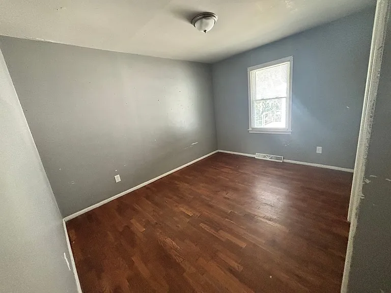 2435 SE Colorado Ave — Photo 7