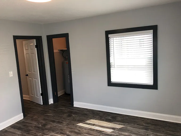 2901 W Main St — Photo 16