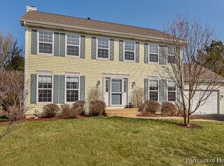 2301 Apple Hill Ln, Aurora, IL