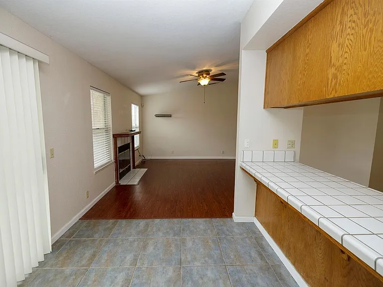2112 Goldstone Way — Photo 23