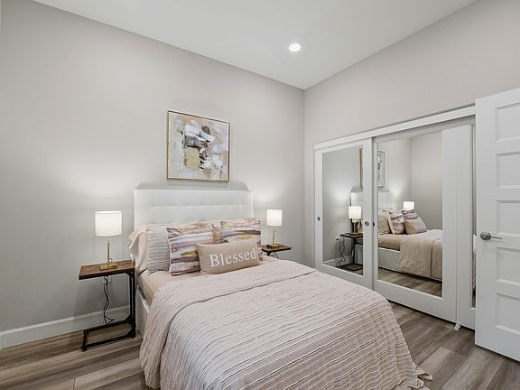 5th image of 3027 Manuel St #4