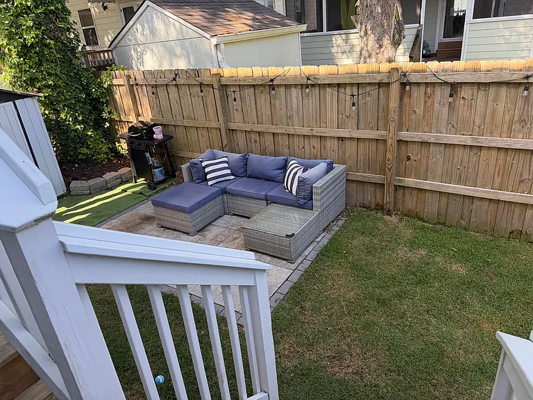 102 Magnolia St — Photo 28