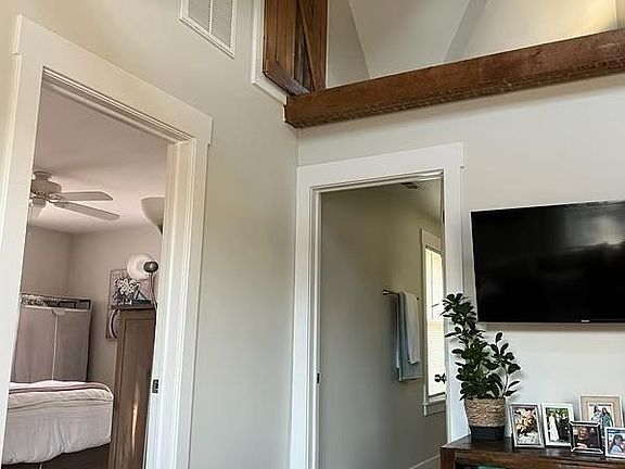 4th image of 12 N Harbor St #2