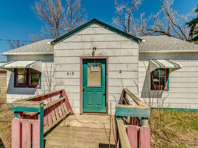 212 1st St E, Goodrich, ND, 58444