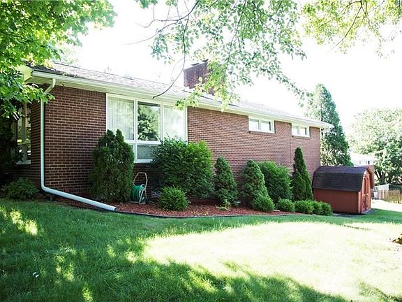 5th image of 120 Summit Dr