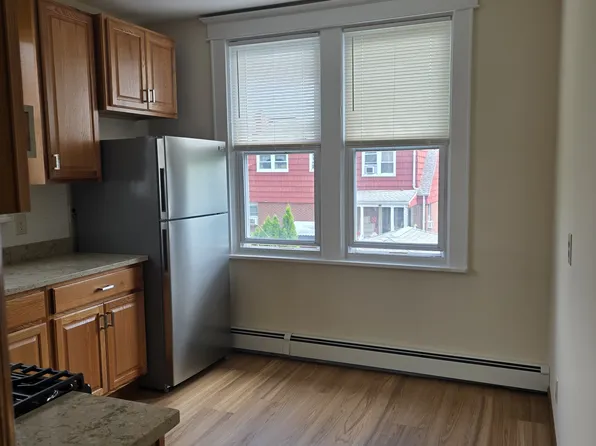 209 Columbus Place image 6 of 14