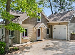 207 340th Ln, Hamilton, IN 46742