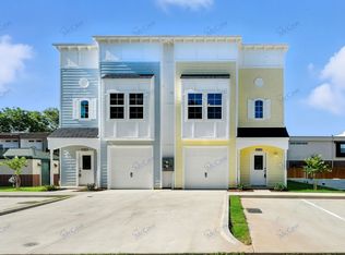 110 Market St, Lake Dallas, TX 75065