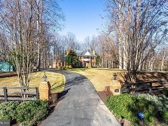 2nd image of 10602 Allenwood Ln