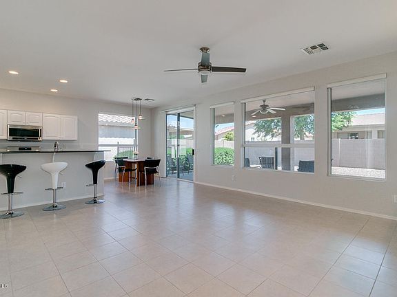 3rd image of 24911 S Glenburn Dr