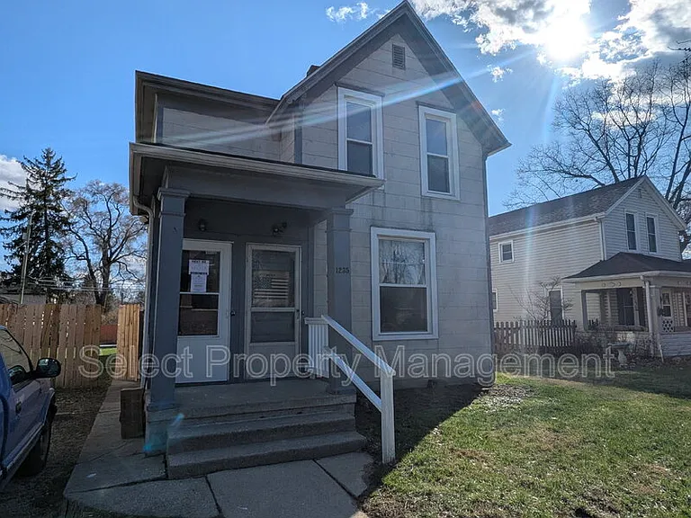 1235 Stophlet St #2 — Photo 15
