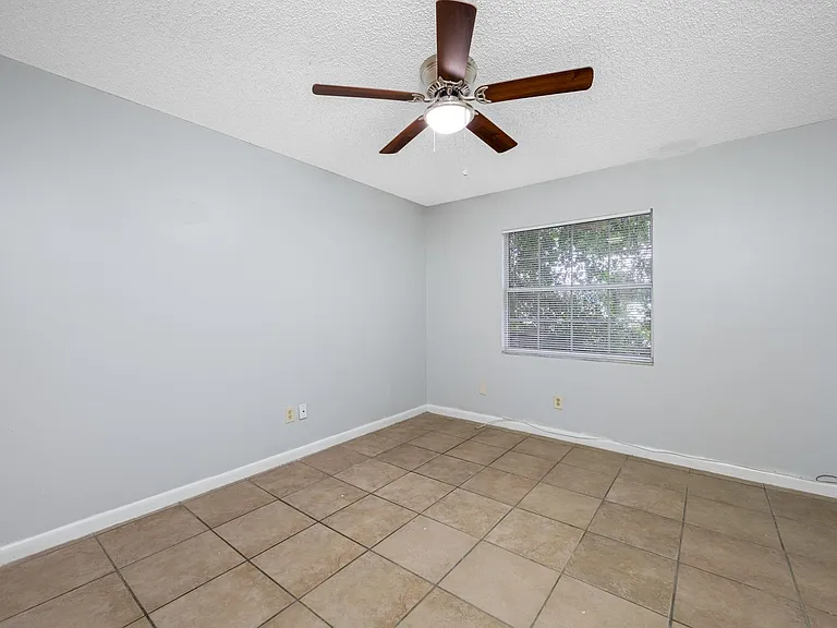 5113 N Nebraska Ave — Photo 49