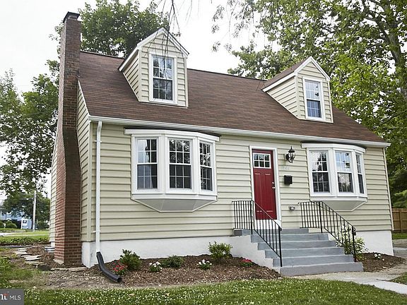 2nd image of 701 Raynor Ave