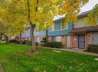 3902 Oak Villa Cir, Carmichael, CA 95608
