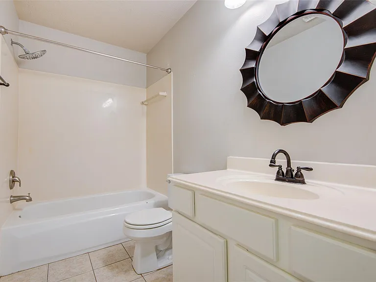 1803 Senca Springs Ct — Photo 40