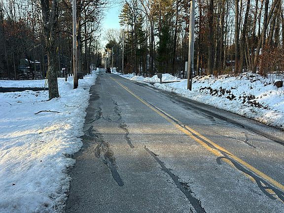 5th image of 26 New West Townsend Rd