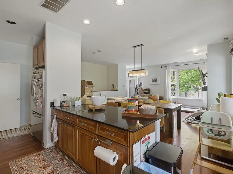 1323 S Indiana Pkwy #TOWNHOME — Photo 9