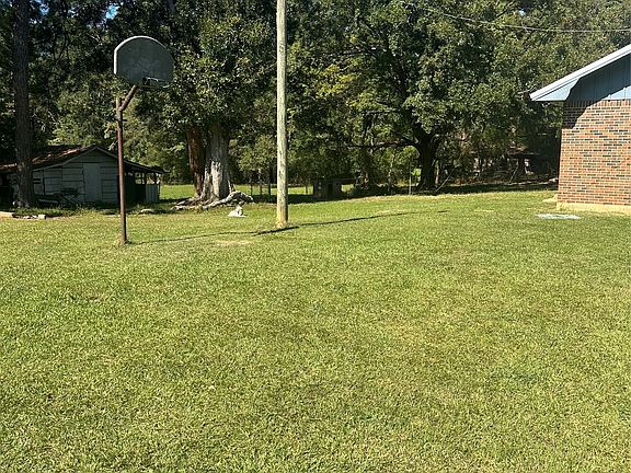 4th image of 4830 Holbrook Dr