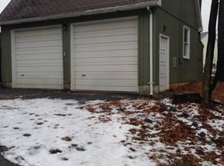 1521 Minesite Rd, Allentown, PA 18103