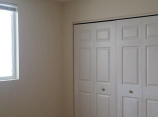 902 Symphony Dr, Aurora, IL 60504