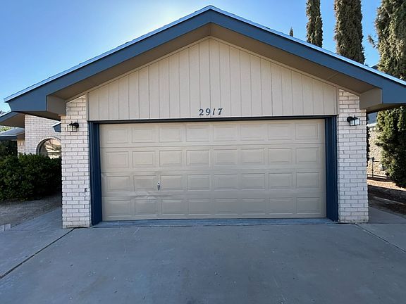 2nd image of 2917 Lake Spier Dr