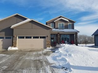 1111 W Summerwood Trl, Dilworth, MN 56529