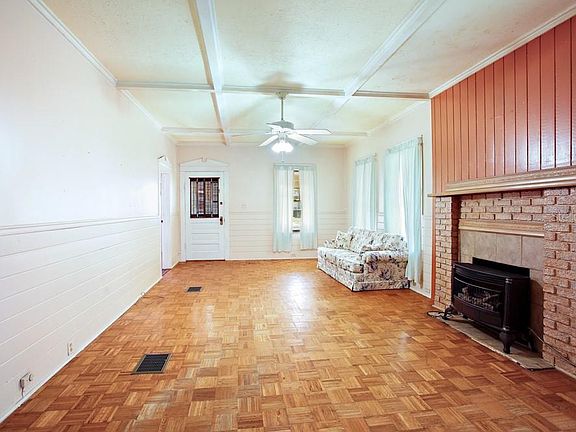 5th image of 1112 Herndon St