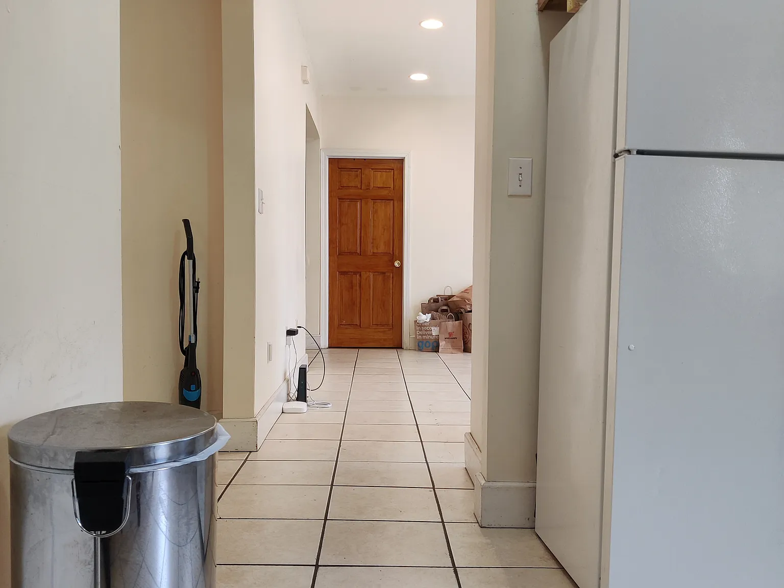 3 bed, 1150 sqft, $3,000 — Photo 1