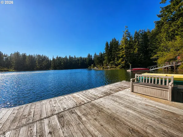 88378 Collard Lake Rd, Florence, OR 97439