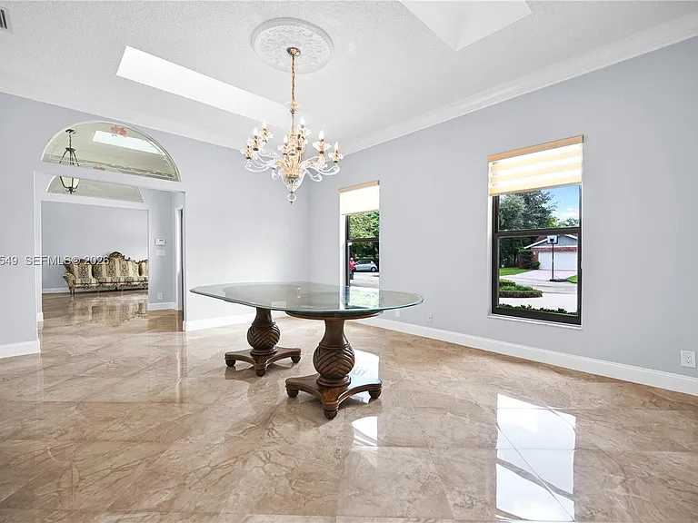 1067 SW 92nd Ave — Photo 4