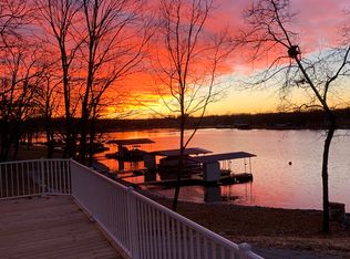 584 Lake Viking Ter, Gallatin, MO 64640