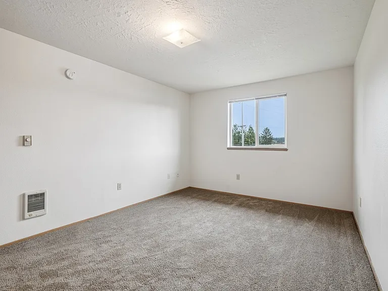 Fircrest Apartments — Photo 28