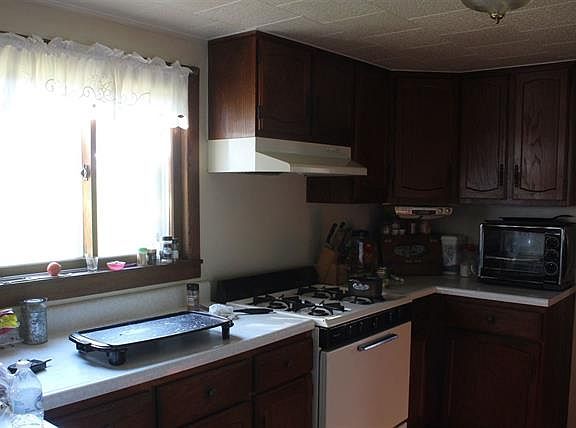 5th image of 1021 Water Ave