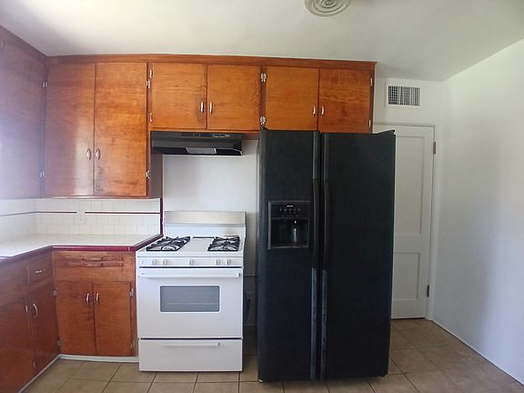 3rd image of 6112 N 47th Ave