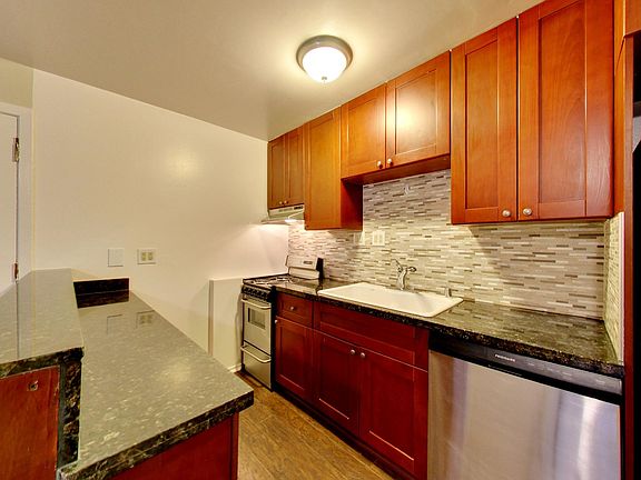 4th image of 1355 Lombard St #1299R