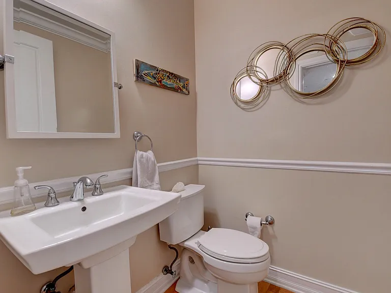 75 NE 5th Ave NE #U — Photo 28