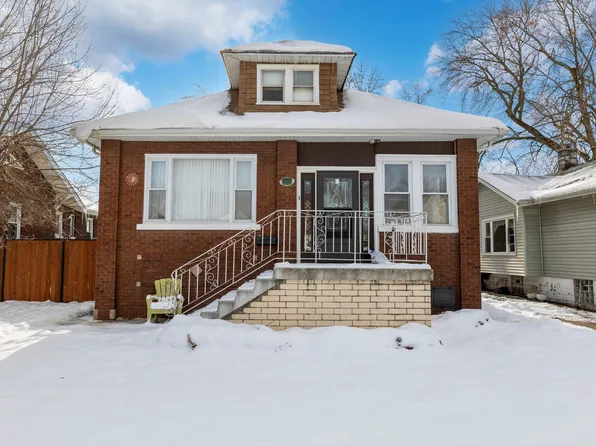 207 156th Pl, Calumet City, IL 60409