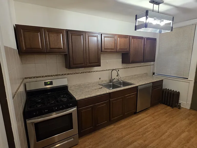 2909 W Grace St #2 — Photo 9