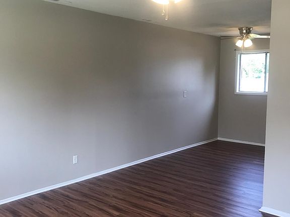 2nd image of 1053 Birch Dr