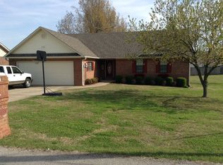 1704 Buttercup Ln, Paragould, AR 72450