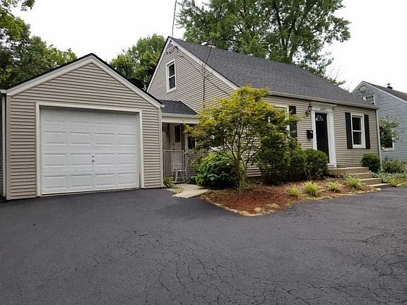 2nd image of 609 Wooster Pike