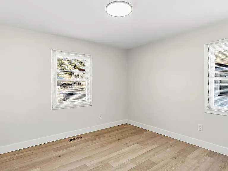 3 Hamilton Ln — Photo 12