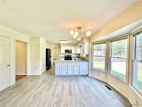 5th image of 8408 Hasting Mill Ln