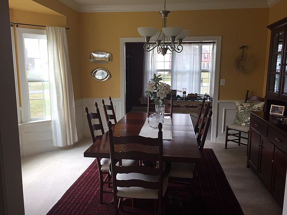 5th image of 22854 Thornbury Dr