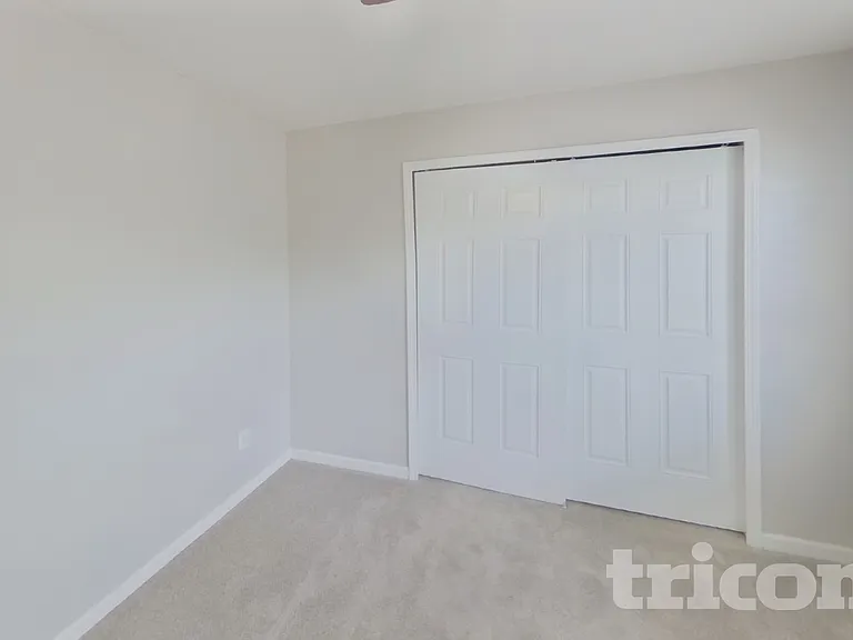 7457 Mistydawn Dr — Photo 12