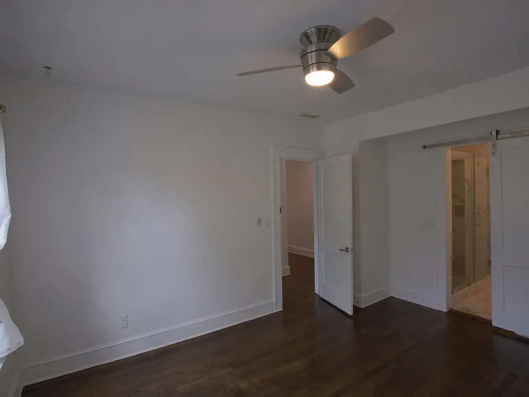 672 Cascade Ave SW — Photo 16