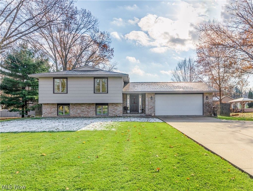 9578 Strausser St NW, Canal Fulton, OH 44614 Zillow
