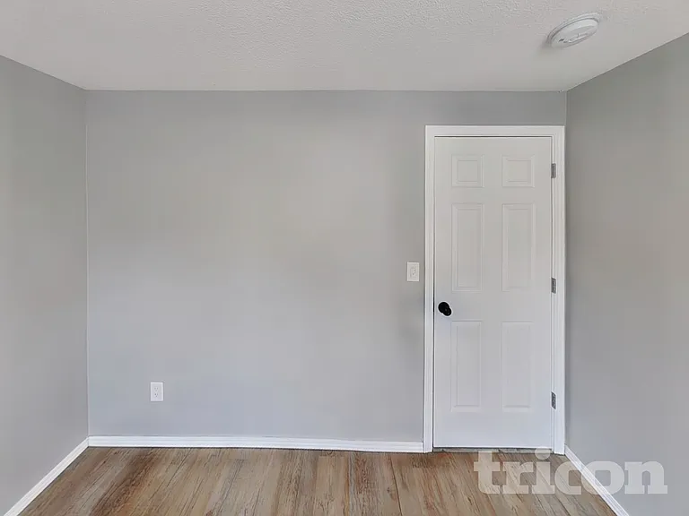 577 SW 207th Ave — Photo 10